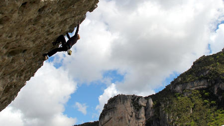 Climbing in Gorges du Tarn, France